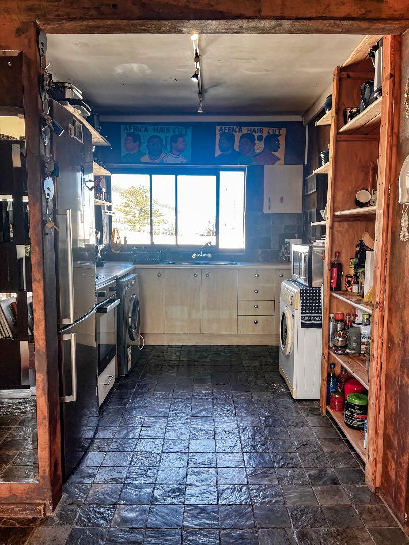 1 Bedroom Property for Sale in Sea Point Western Cape